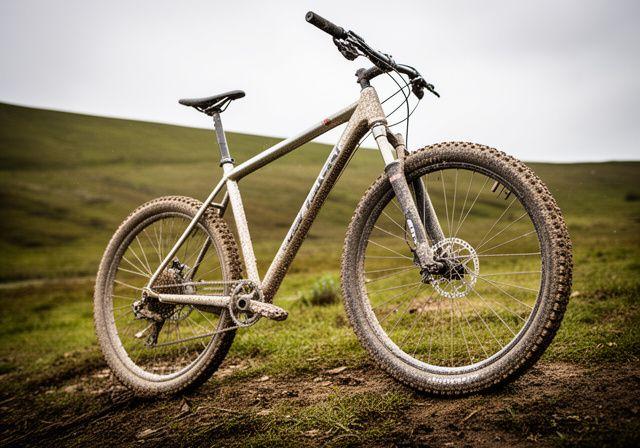 Bicicletta Gravel per sterrati